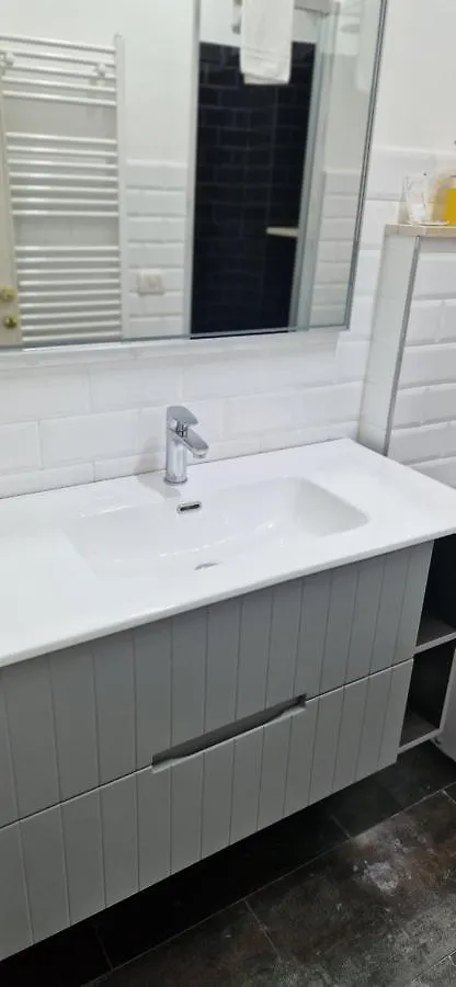 Bed and Breakfast 2 Passi Da Roma