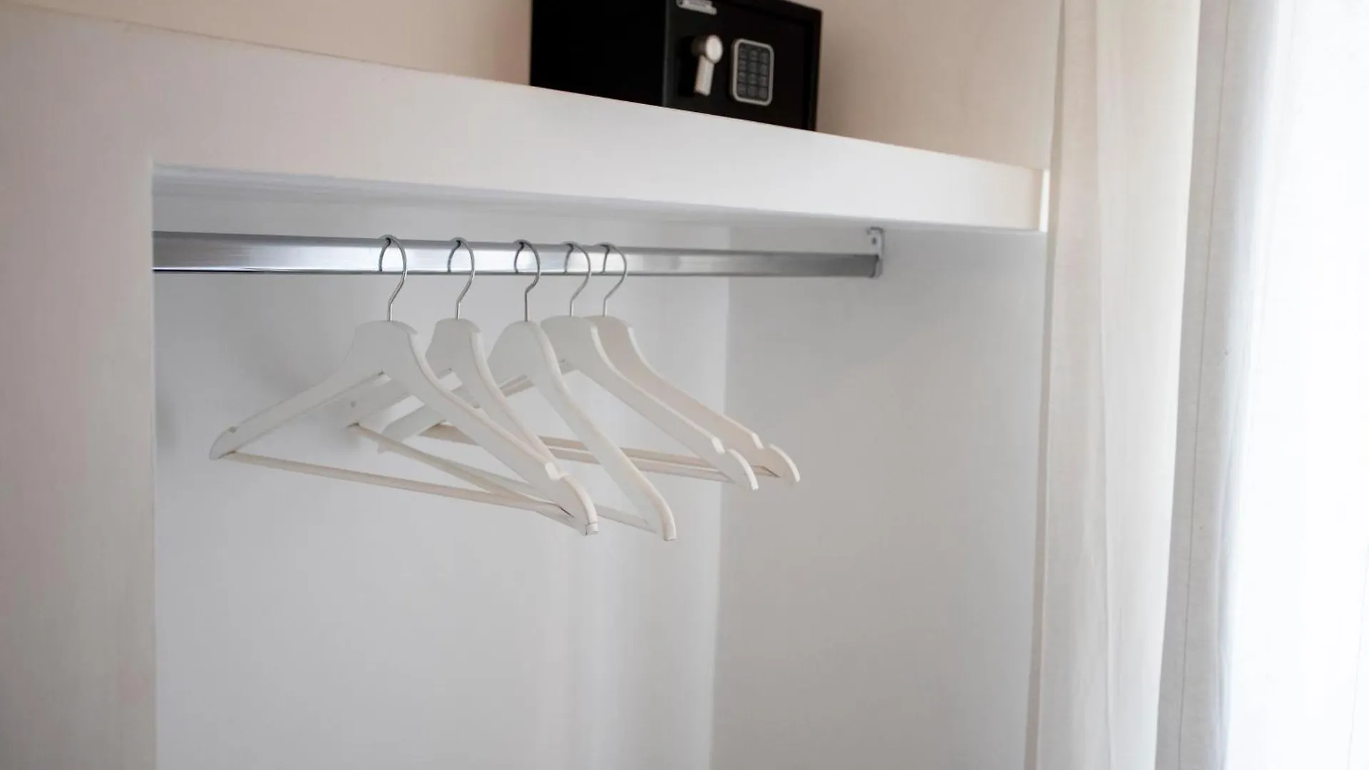 Bed and Breakfast 2 Passi Da Roma