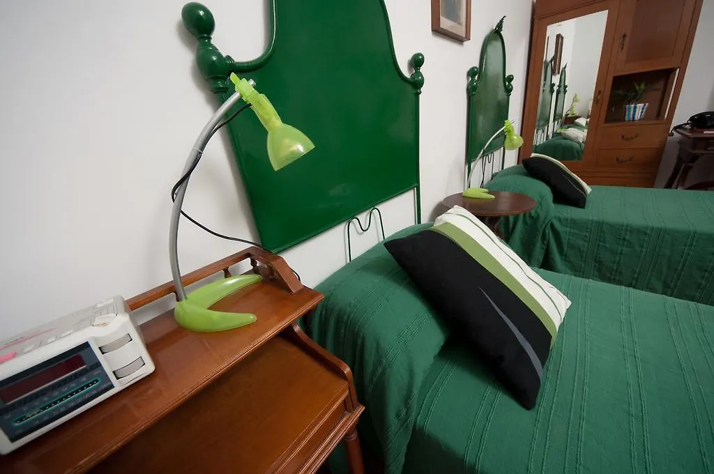 Bed and Breakfast 2 Passi Da Roma