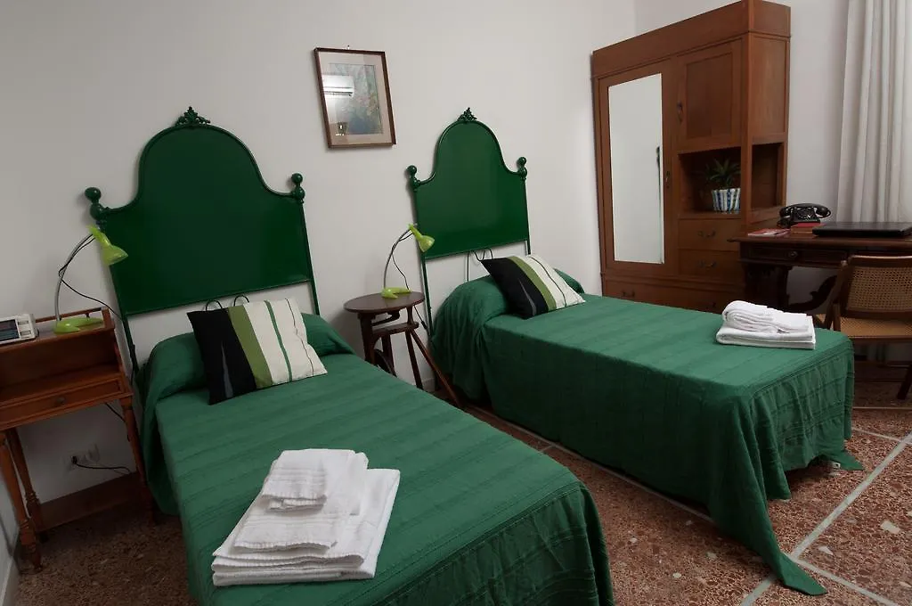 Bed and Breakfast 2 Passi Da Roma Italia