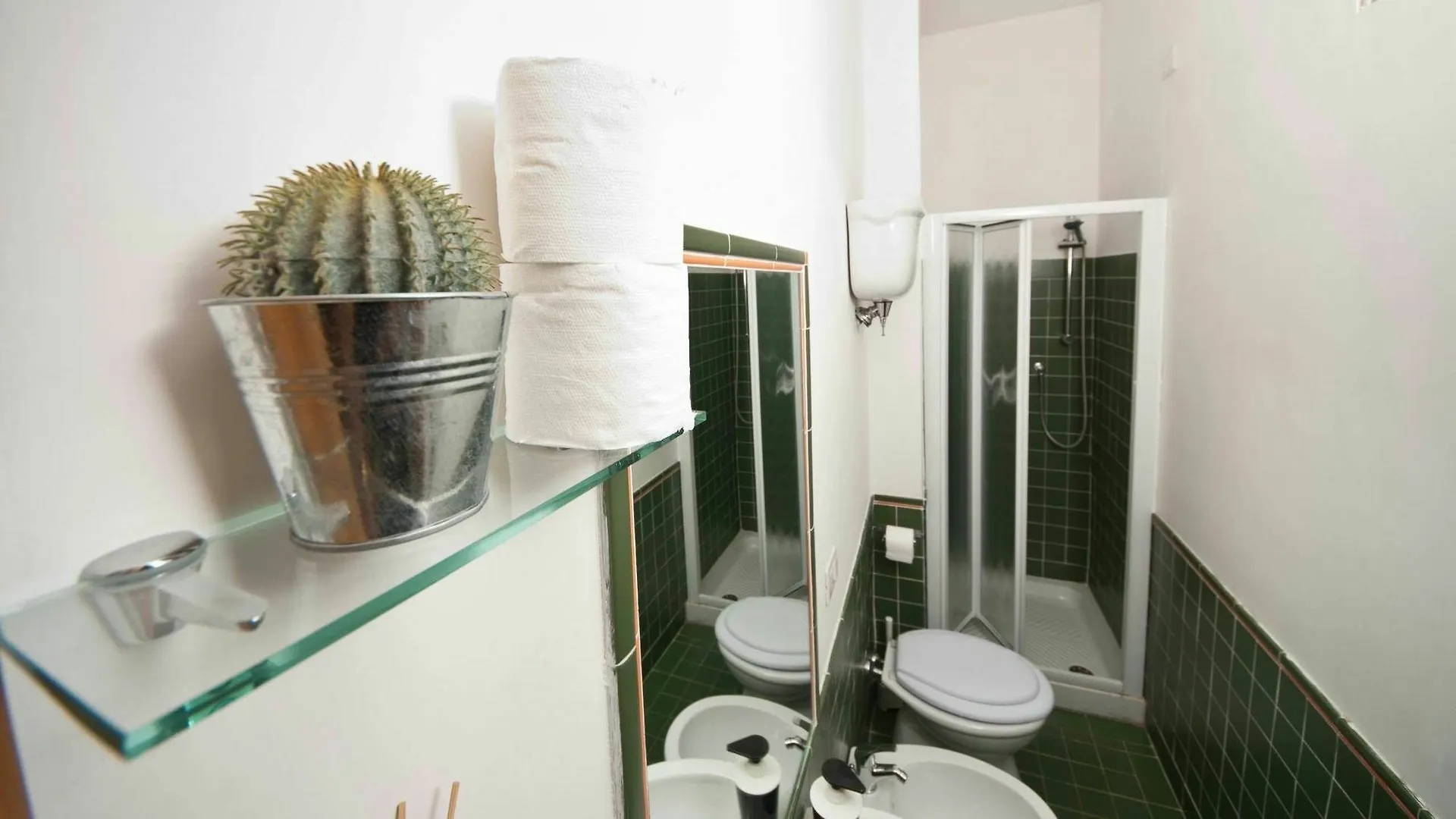 Bed and Breakfast 2 Passi Da Roma Italia