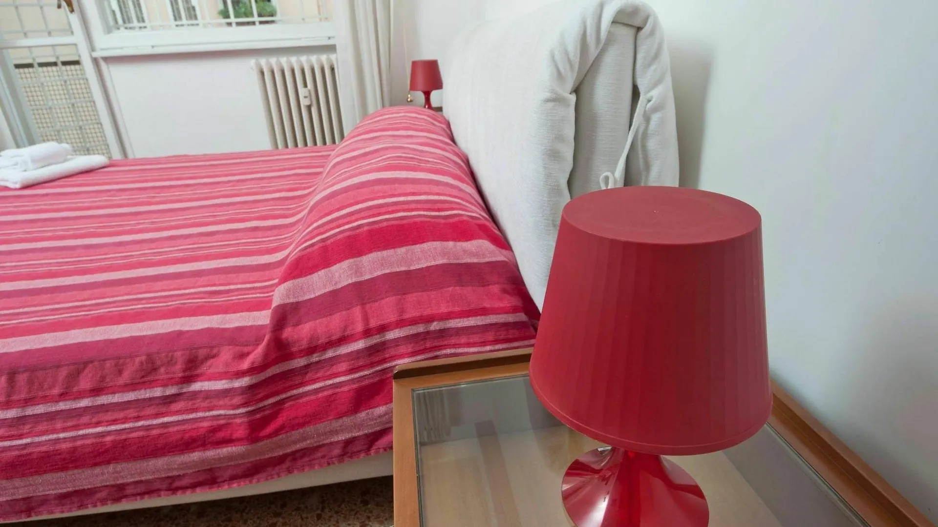 Bed and Breakfast 2 Passi Da Roma