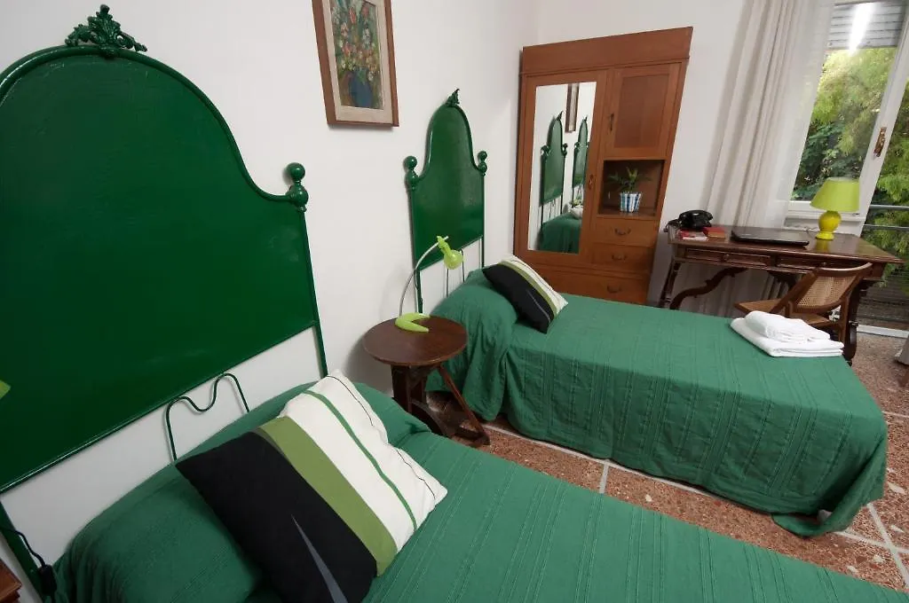 Bed and Breakfast 2 Passi Da Roma